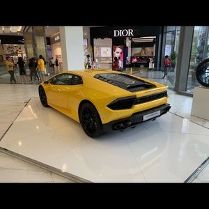 Meet your Posher, Phat